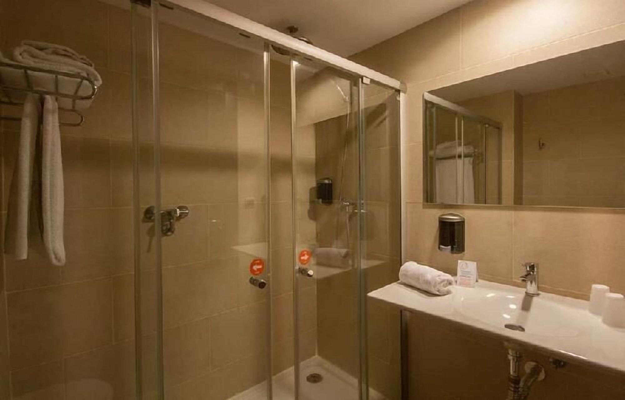 Hotel H2 Ávila Buitenkant foto