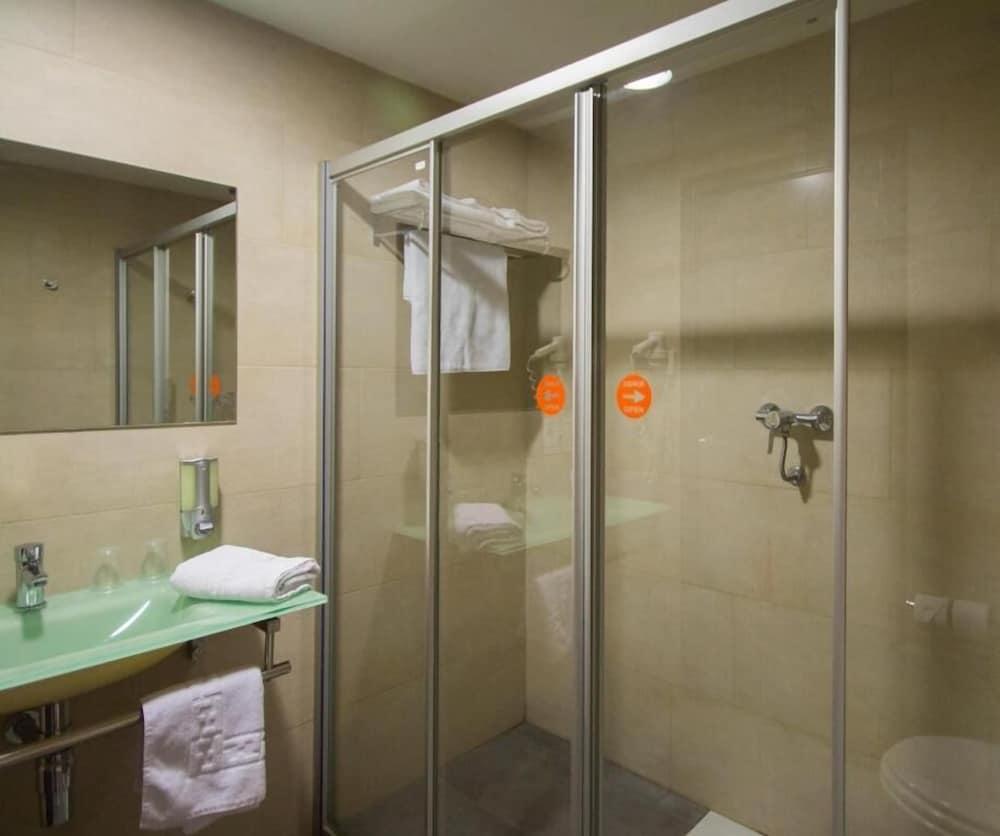 Hotel H2 Ávila Buitenkant foto