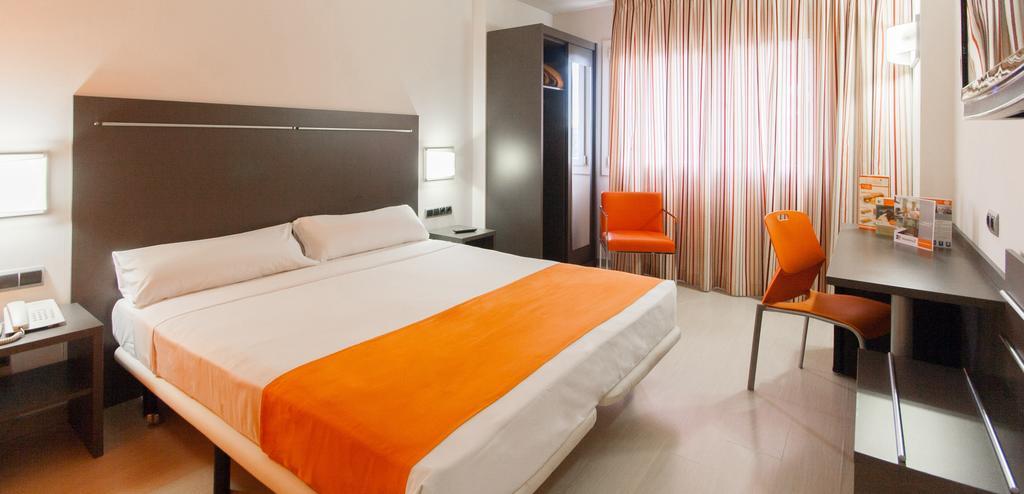 Hotel H2 Ávila Buitenkant foto
